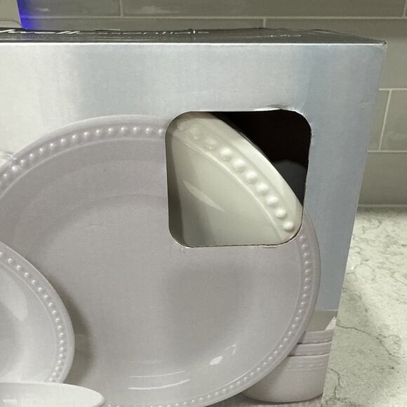 Boxed Set of 12 BEADED CLASSIC White Melamine Dinnerware Plates Bowls NEW - Picture 3 of 7